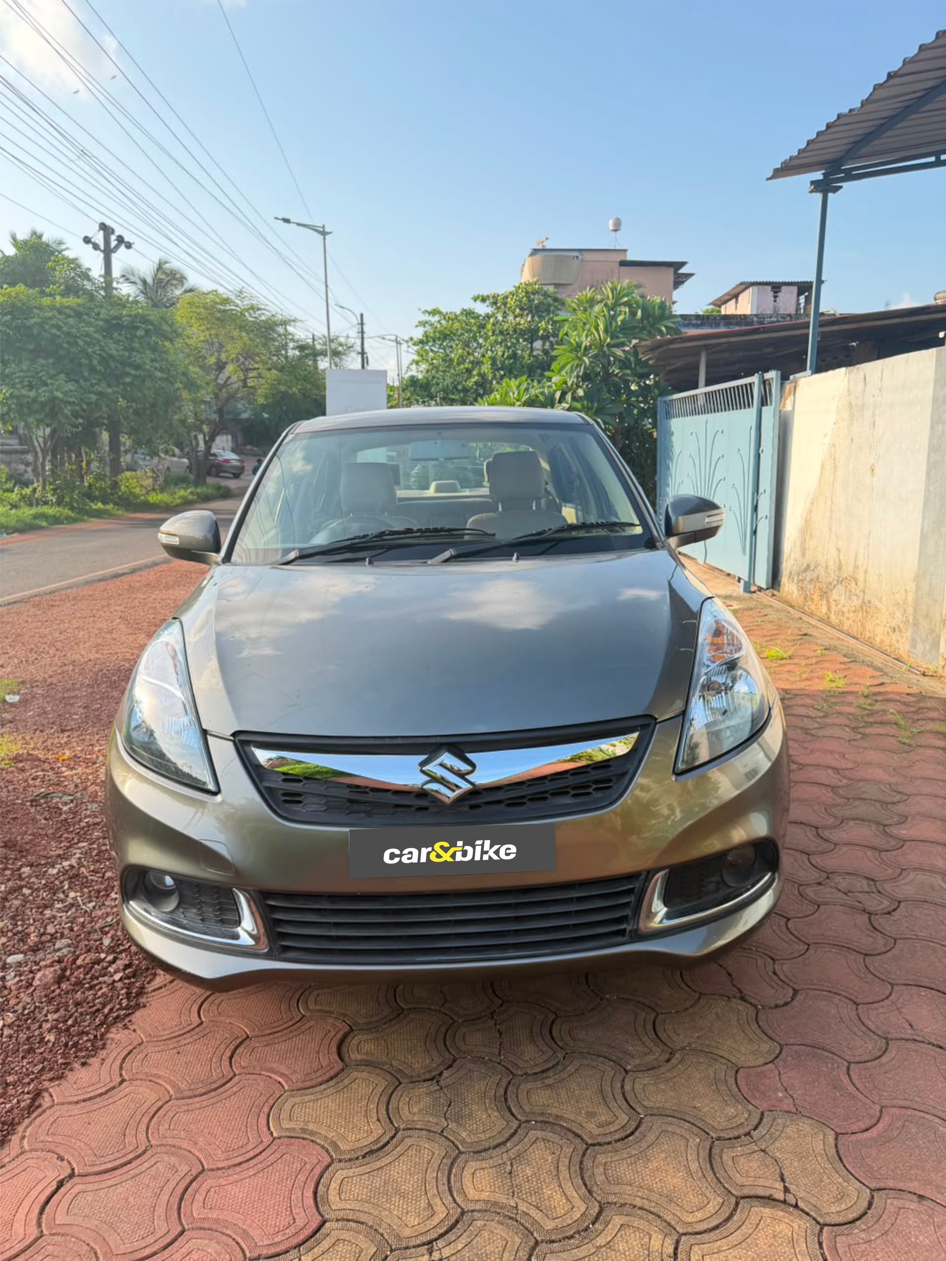 View 2015 Maruti Suzuki Swift DZire VXI Image 2 Used 2015 Maruti Suzuki Swift DZire VXI Image 2