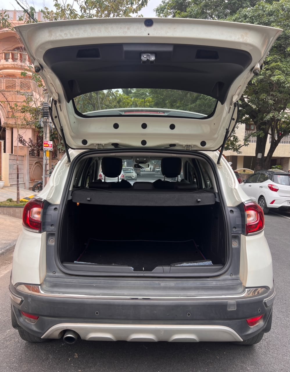 View 2018 Renault Captur Platine Mono Diesel Image 17 Used 2018 Renault Captur Platine Mono Diesel Image 17
