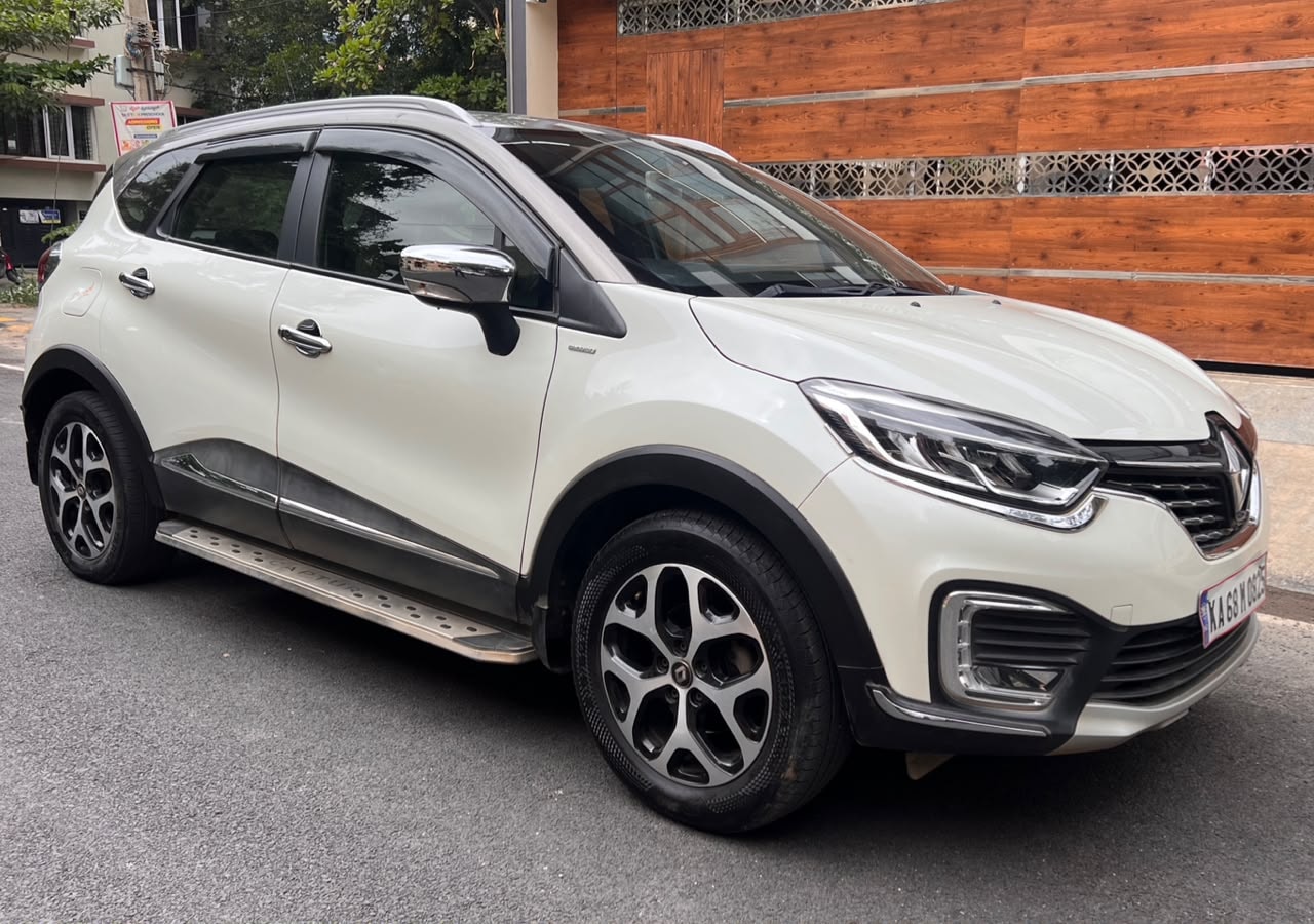 View 2018 Renault Captur Platine Mono Diesel Image 3 Used 2018 Renault Captur Platine Mono Diesel Image 3