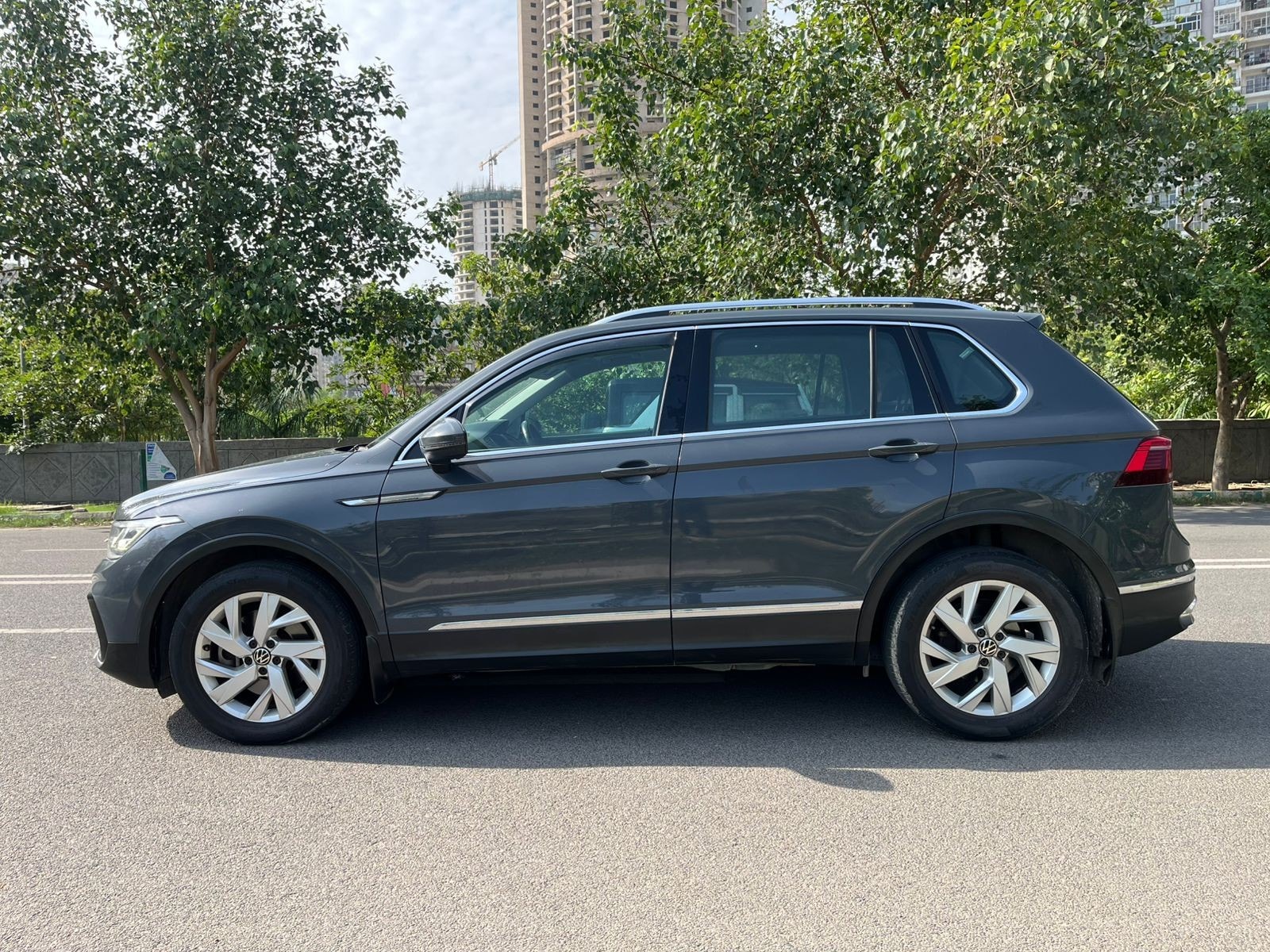 Used 2022 Volkswagen Tiguan Used 2022 Volkswagen Tiguan