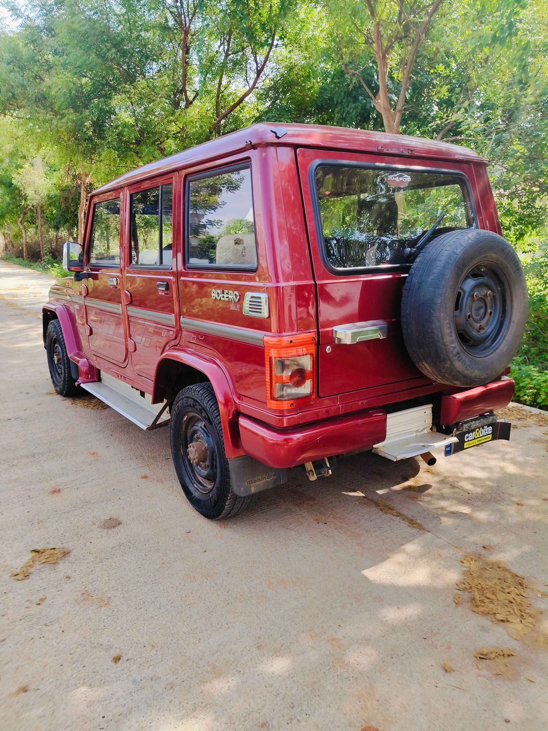 View 2012 Mahindra Bolero ZLX BS3 Image 10 Used 2012 Mahindra Bolero ZLX BS3 Image 10