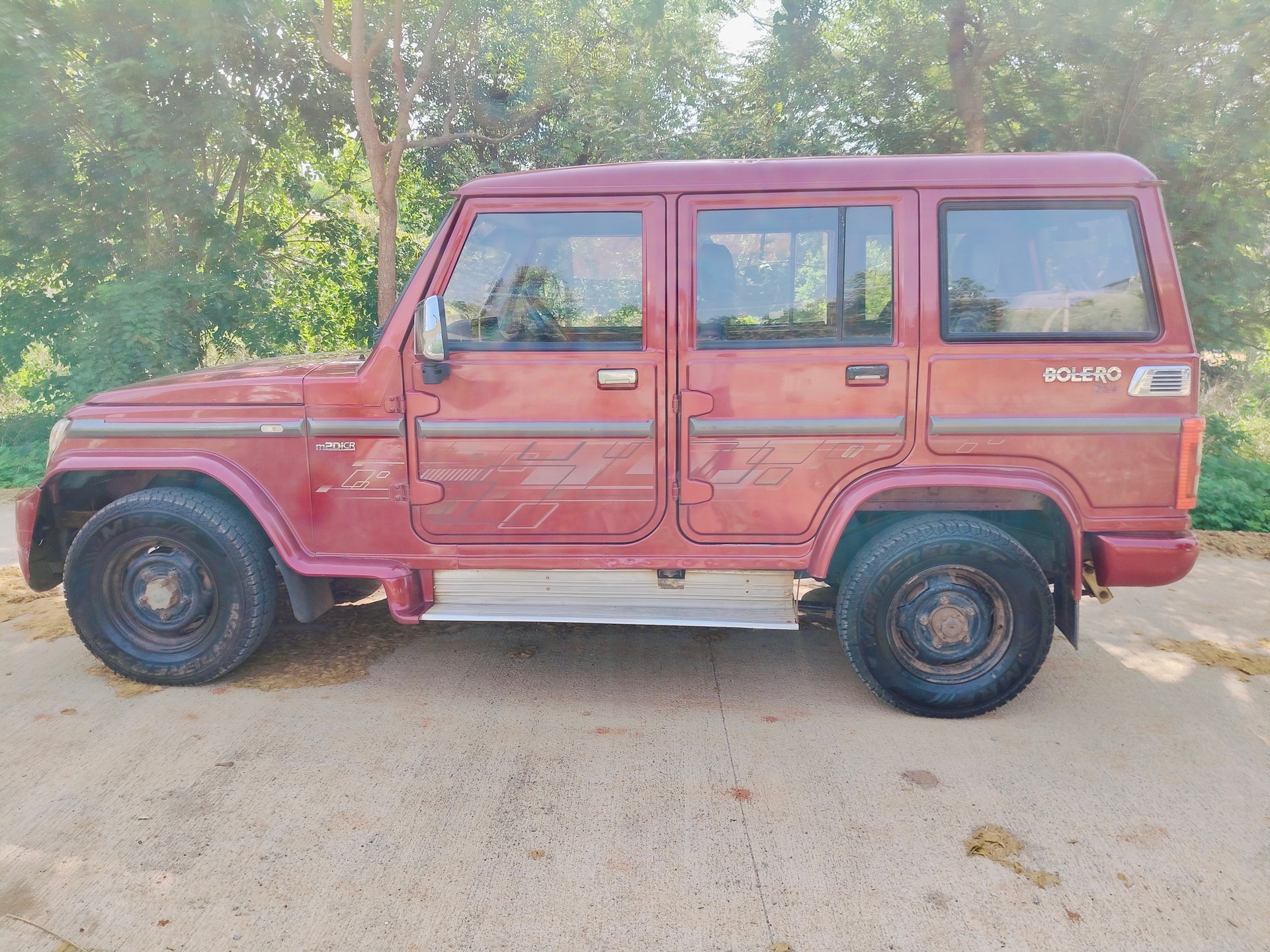 View 2012 Mahindra Bolero ZLX BS3 Image 6 Used 2012 Mahindra Bolero ZLX BS3 Image 6