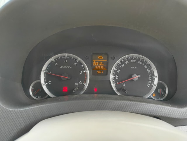 View Maruti Suzuki Ertiga Image 7 Used Maruti Suzuki Ertiga Image 7