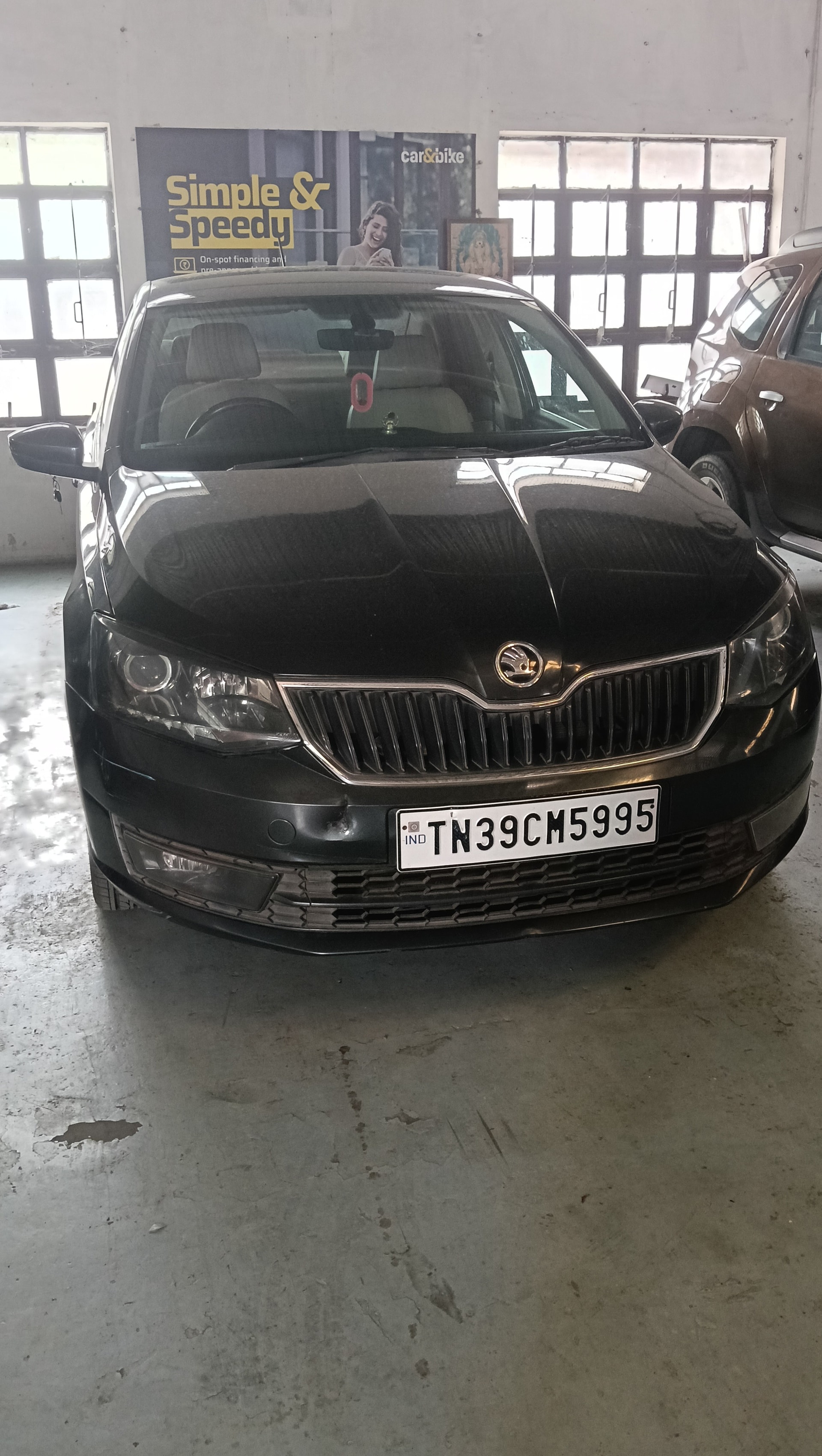 View 2018 Skoda Rapid 1.5 TDI CR Style AT BS IV Image 2 Used 2018 Skoda Rapid 1.5 TDI CR Style AT BS IV Image 2