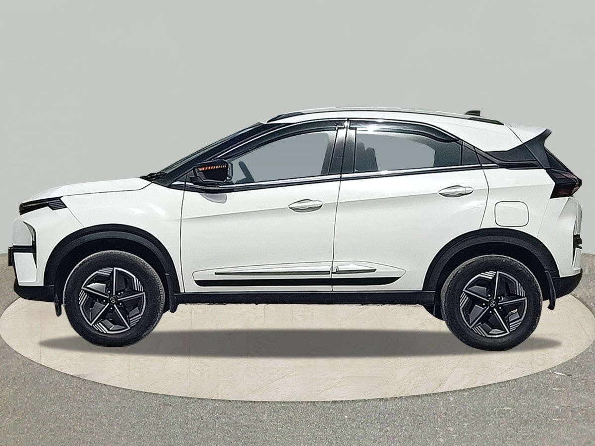 View 2024 Tata Nexon Creative 1.2 iCNG Image 4 Used 2024 Tata Nexon Creative 1.2 iCNG Image 4