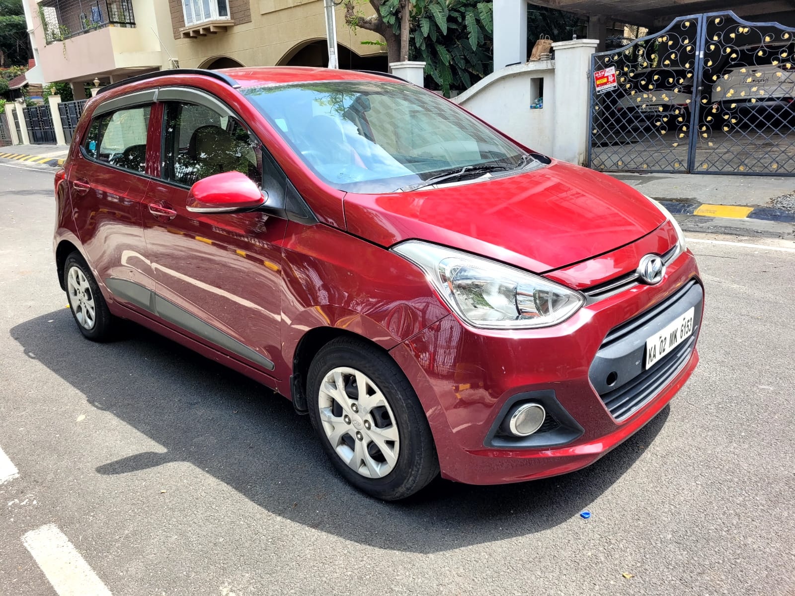 View 2015 Hyundai Grand i10 1.1 Sportz Diesel Image 2 Used 2015 Hyundai Grand i10 1.1 Sportz Diesel Image 2
