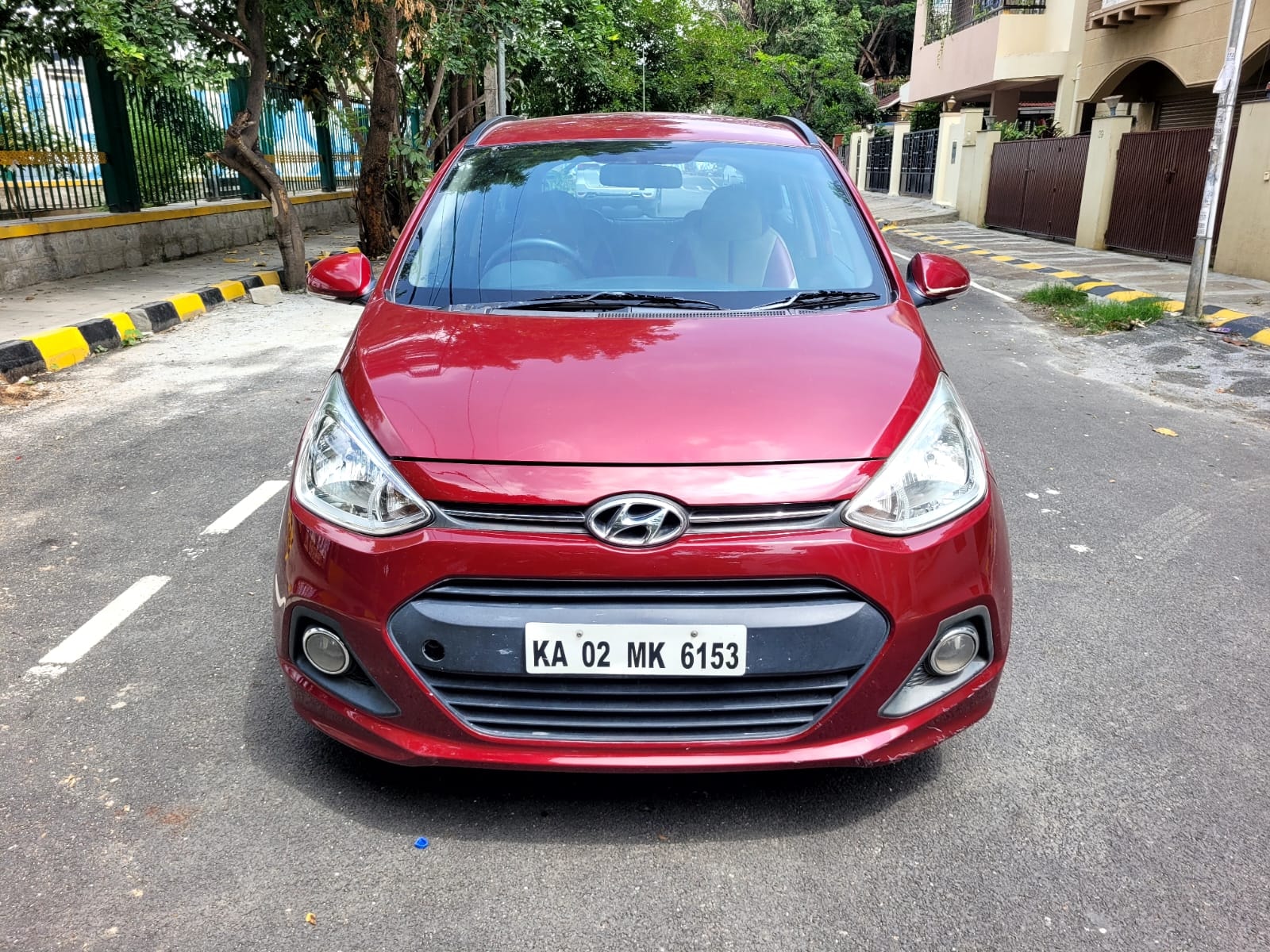 View 2015 Hyundai Grand i10 1.1 Sportz Diesel Image 1 Used 2015 Hyundai Grand i10 1.1 Sportz Diesel Image 1