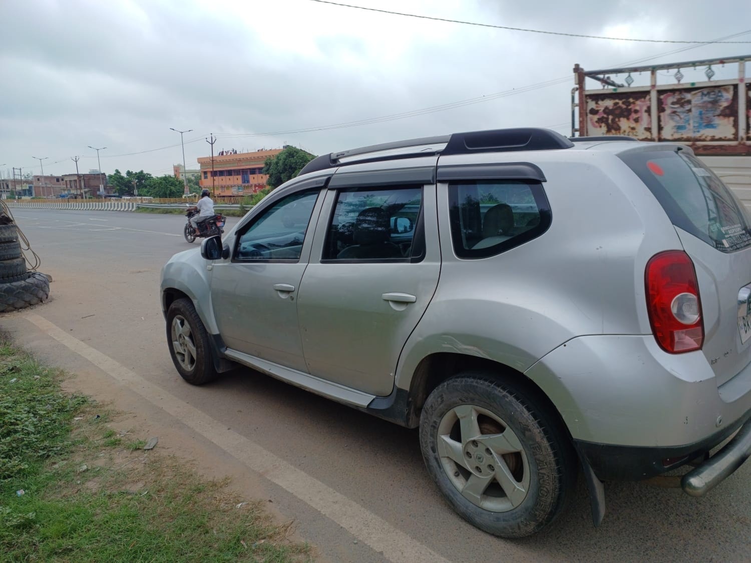 View 2014 Renault Duster Diesel 85PS 4x2 MT Image 3 Used 2014 Renault Duster Diesel 85PS 4x2 MT Image 3