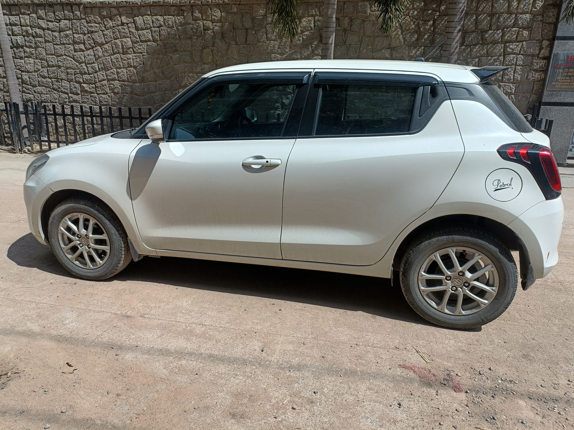 Used 2022 Maruti Suzuki Swift Used 2022 Maruti Suzuki Swift