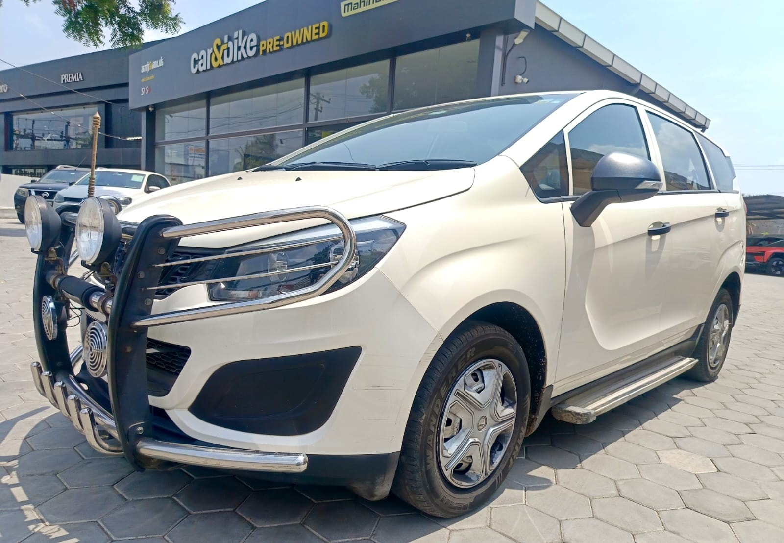 View 2019 Mahindra Marazzo M2 8-Seater Image 1 Used 2019 Mahindra Marazzo M2 8-Seater Image 1
