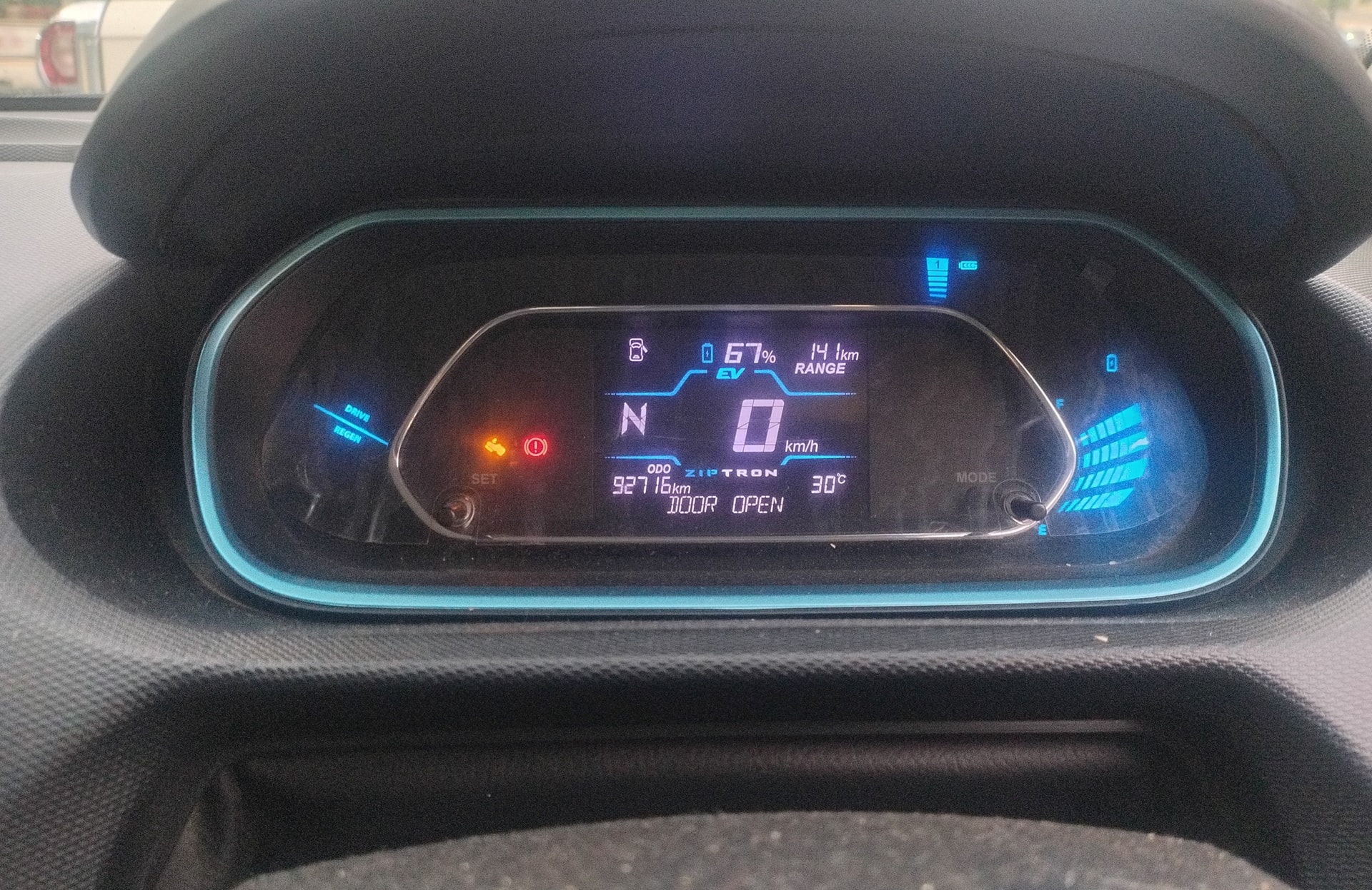 View 2023 Tata Tiago EV XZ Plus Long Range Image 7 Used 2023 Tata Tiago EV XZ Plus Long Range Image 7