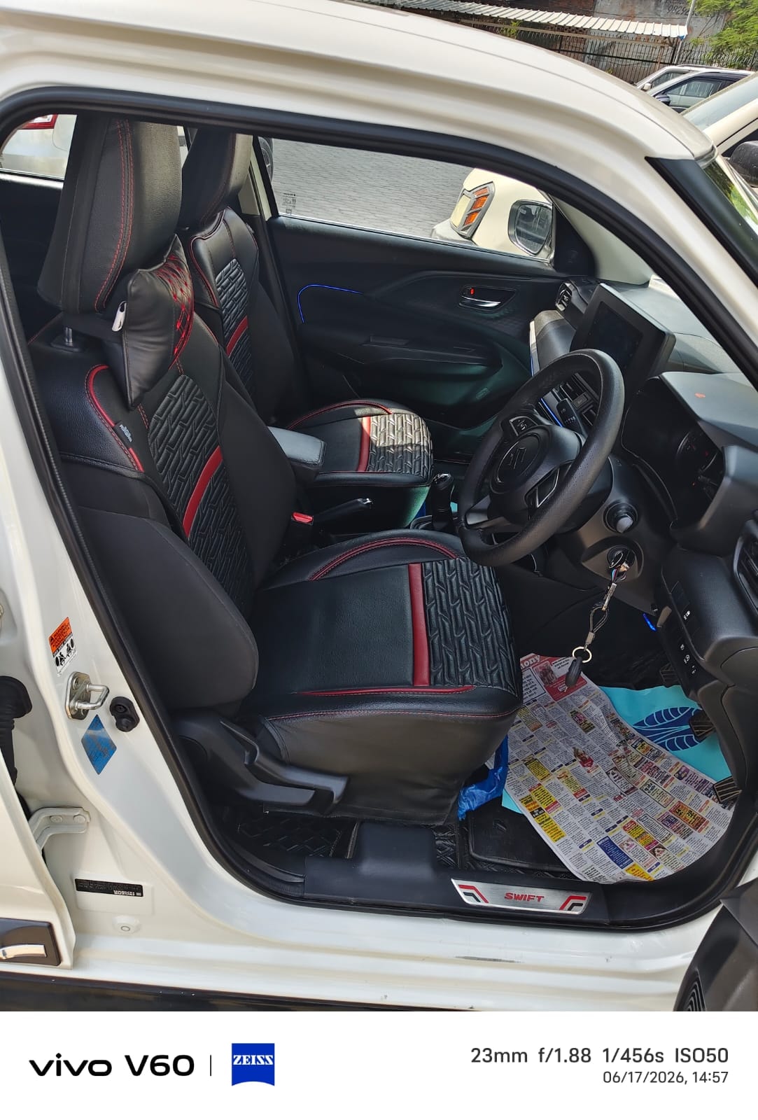 View 2025 Maruti Suzuki Swift VXI Image 3 Used 2025 Maruti Suzuki Swift VXI Image 3