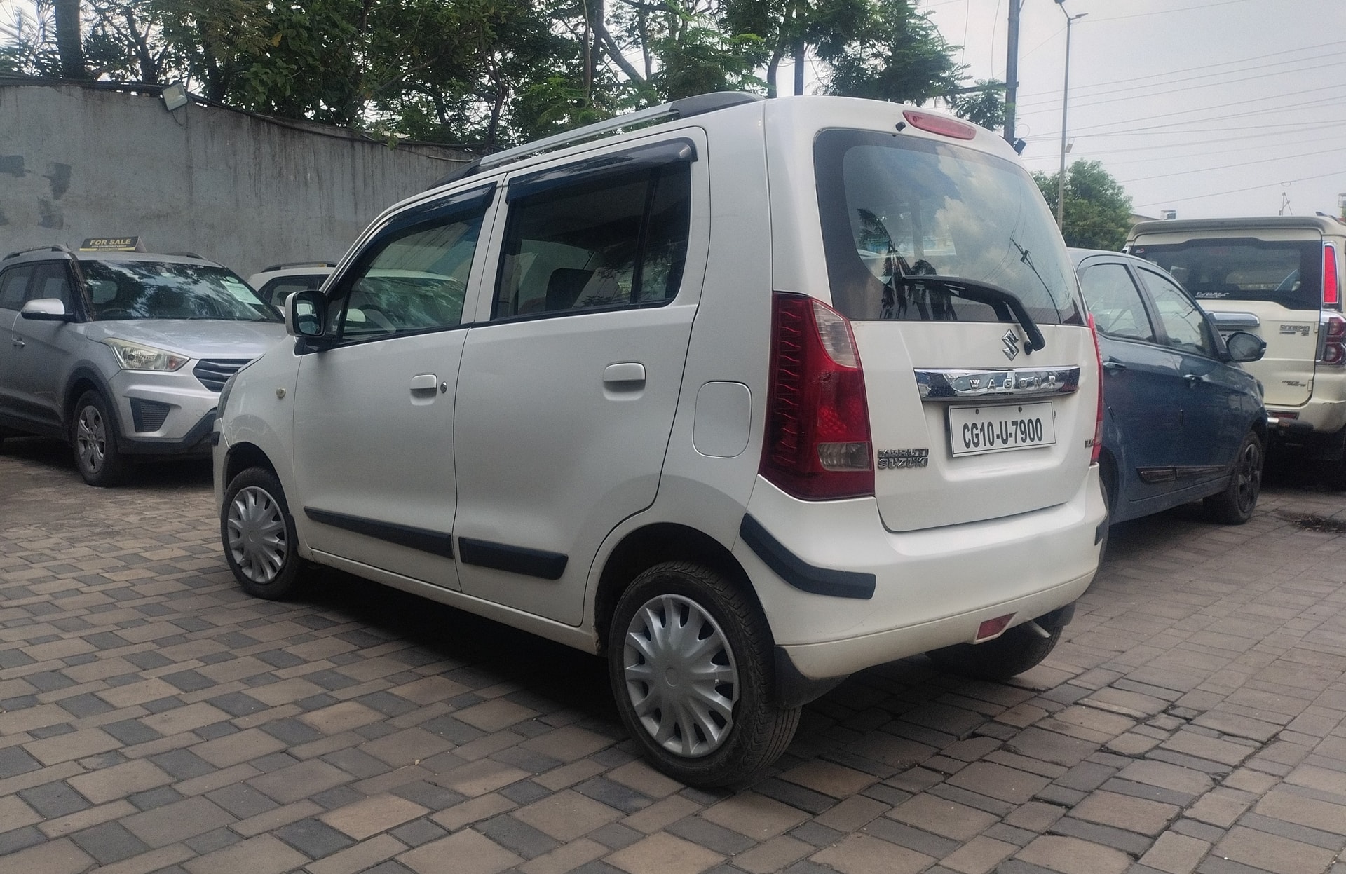 View 2014 Maruti Suzuki Wagon R VXI 1.0 BS IV Image 10 Used 2014 Maruti Suzuki Wagon R VXI 1.0 BS IV Image 10