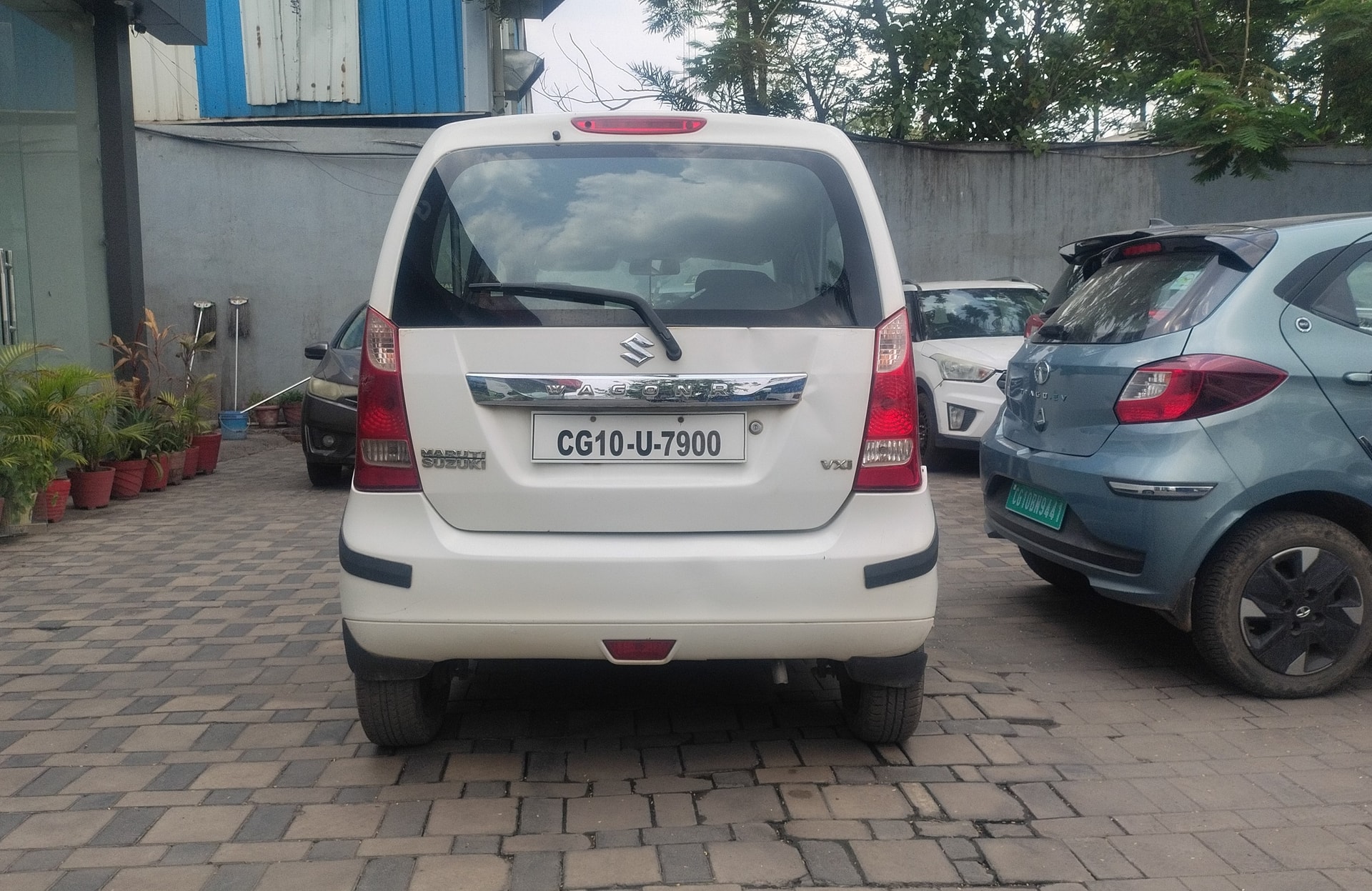 View 2014 Maruti Suzuki Wagon R VXI 1.0 BS IV Image 4 Used 2014 Maruti Suzuki Wagon R VXI 1.0 BS IV Image 4