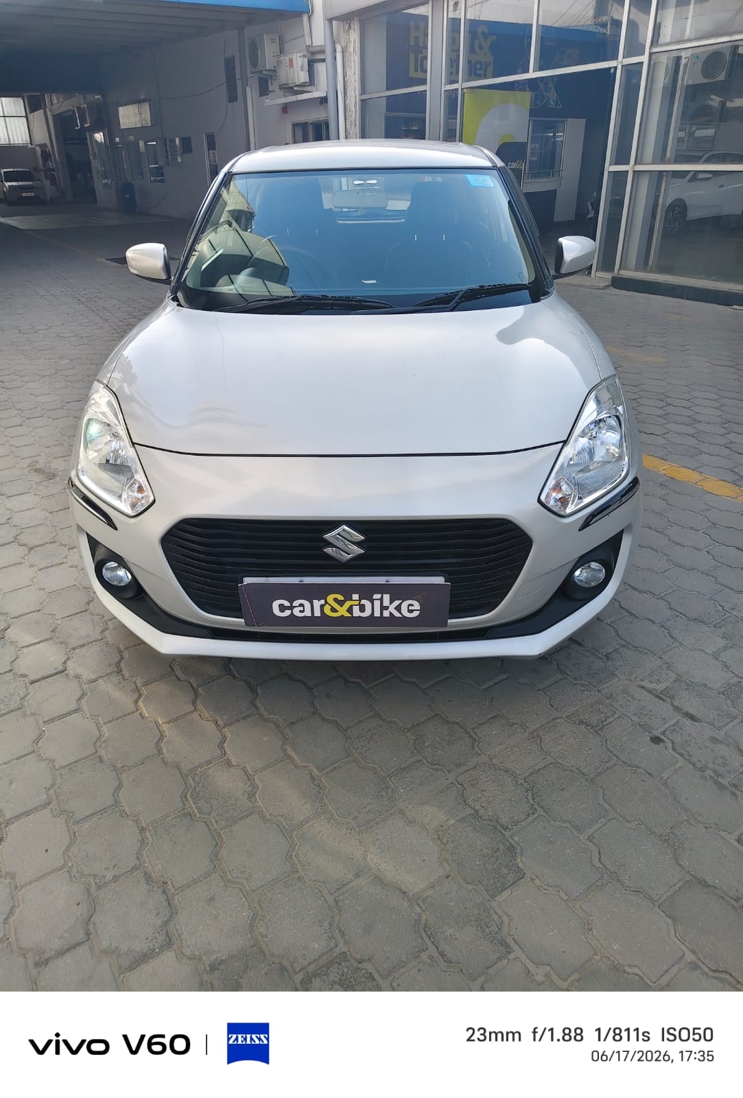 View 2018 Maruti Suzuki Swift VXI BS IV Image 2 Used 2018 Maruti Suzuki Swift VXI BS IV Image 2