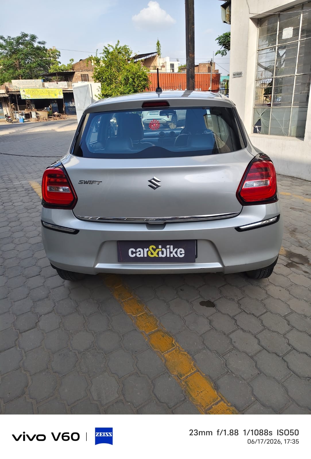View 2018 Maruti Suzuki Swift VXI BS IV Image 3 Used 2018 Maruti Suzuki Swift VXI BS IV Image 3