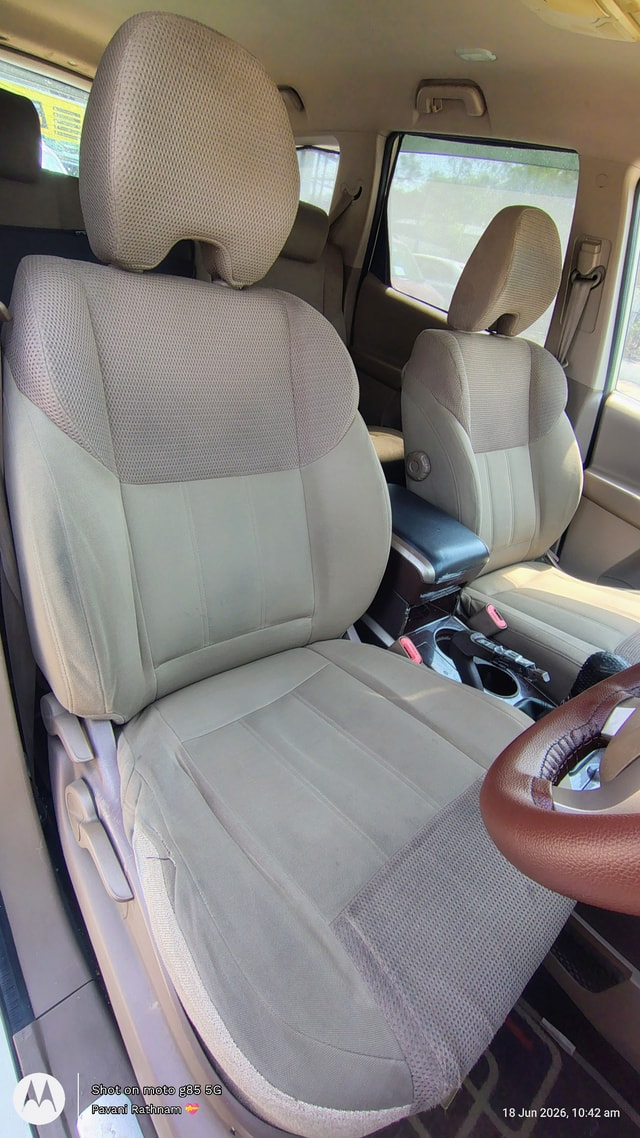 View Mahindra XUV500 Image 3 Used Mahindra XUV500 Image 3