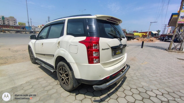 View Mahindra XUV500 Image 10 Used Mahindra XUV500 Image 10