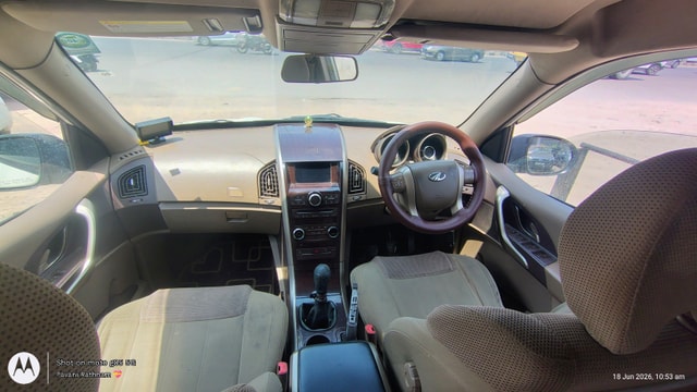 View Mahindra XUV500 Image 9 Used Mahindra XUV500 Image 9