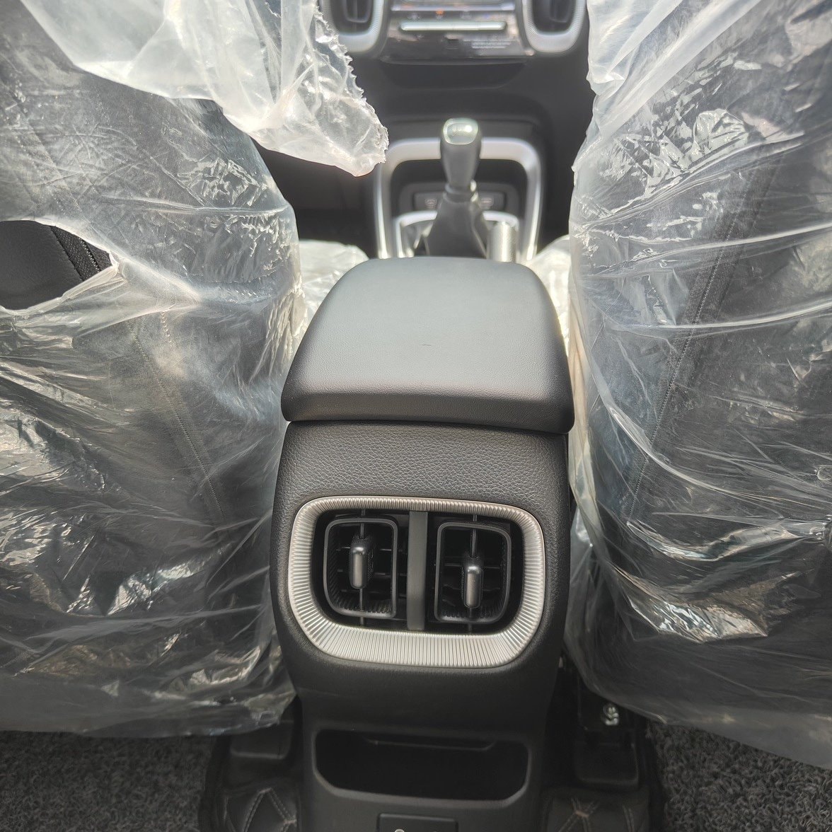 Used 2025 Maruti Suzuki Victoris Used 2025 Maruti Suzuki Victoris