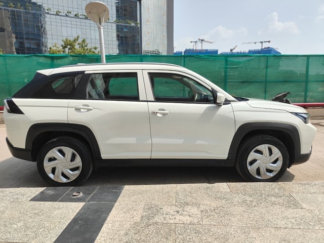 View Maruti Suzuki Victoris Image 8 Used Maruti Suzuki Victoris Image 8