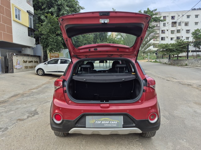 View Hyundai i20 Active Image 16 Used Hyundai i20 Active Image 16