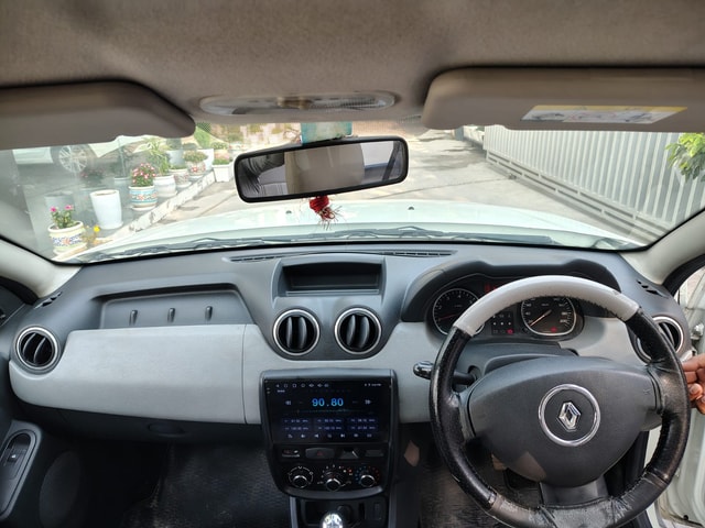 View Renault Duster Image 9 Used Renault Duster Image 9