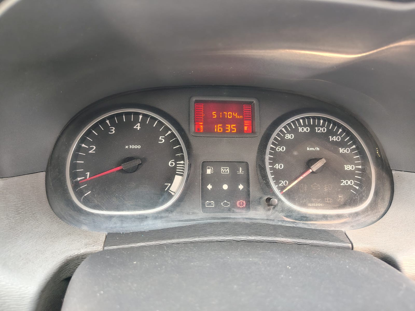 View 2013 Renault Duster Petrol RXE BS IV Image 7 Used 2013 Renault Duster Petrol RXE BS IV Image 7