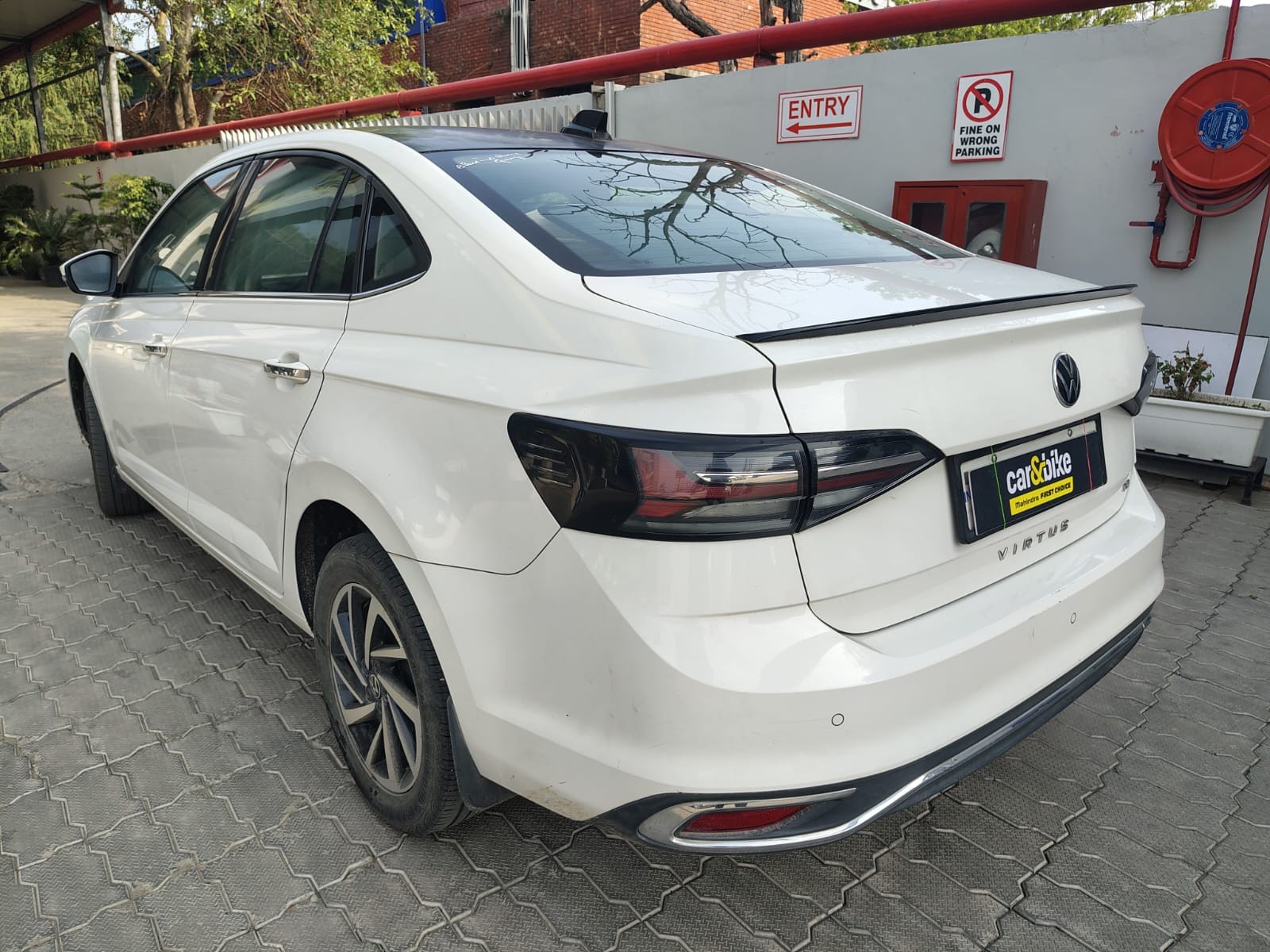 View 2022 Volkswagen Virtus Topline 1.0 TSI MT Image 10 Used 2022 Volkswagen Virtus Topline 1.0 TSI MT Image 10