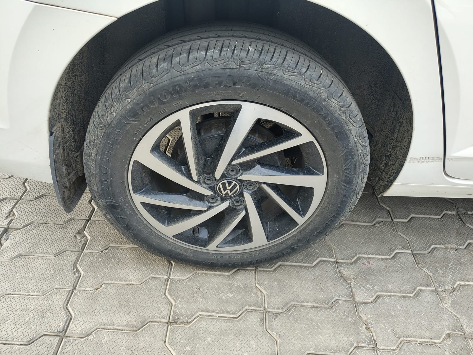 View 2022 Volkswagen Virtus Topline 1.0 TSI MT Image 14 Used 2022 Volkswagen Virtus Topline 1.0 TSI MT Image 14
