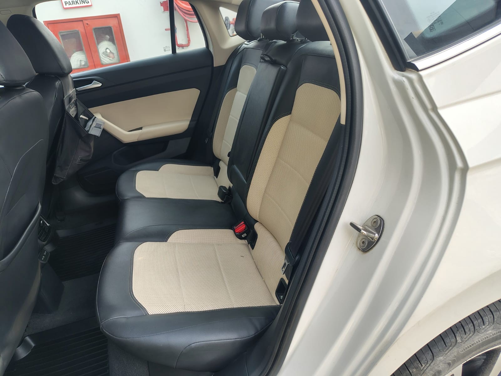 View 2022 Volkswagen Virtus Topline 1.0 TSI MT Image 13 Used 2022 Volkswagen Virtus Topline 1.0 TSI MT Image 13