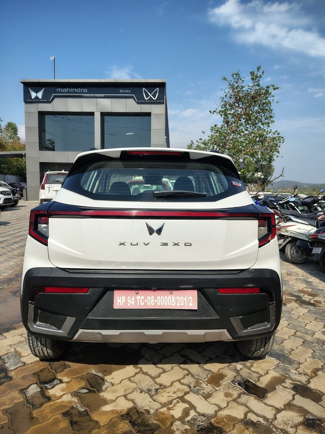 View Mahindra XUV 3XO Image 4 Used Mahindra XUV 3XO Image 4