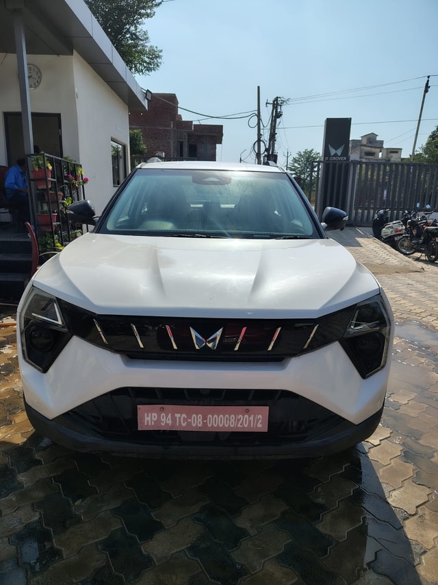 View Mahindra XUV 3XO Image 1 Used Mahindra XUV 3XO Image 1