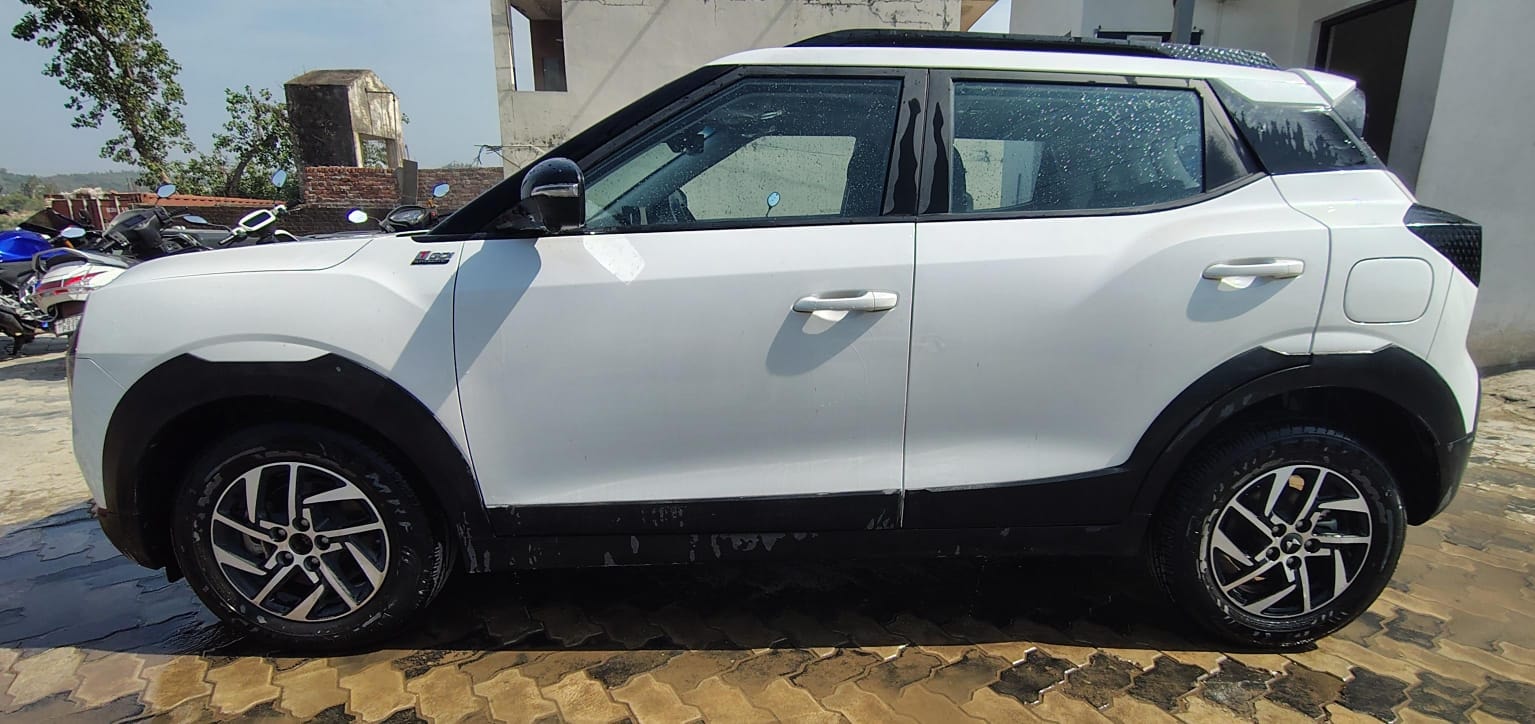 View 2024 Mahindra XUV 3XO AX5L 1.2 TGDi AT Image 6 Used 2024 Mahindra XUV 3XO AX5L 1.2 TGDi AT Image 6
