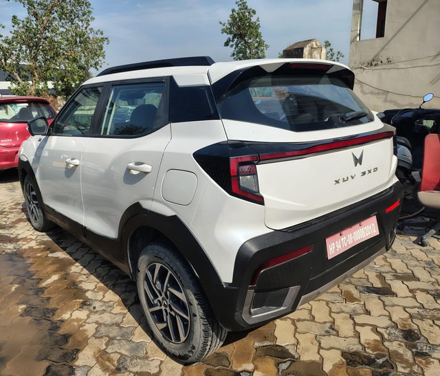 View Mahindra XUV 3XO Image 10 Used Mahindra XUV 3XO Image 10