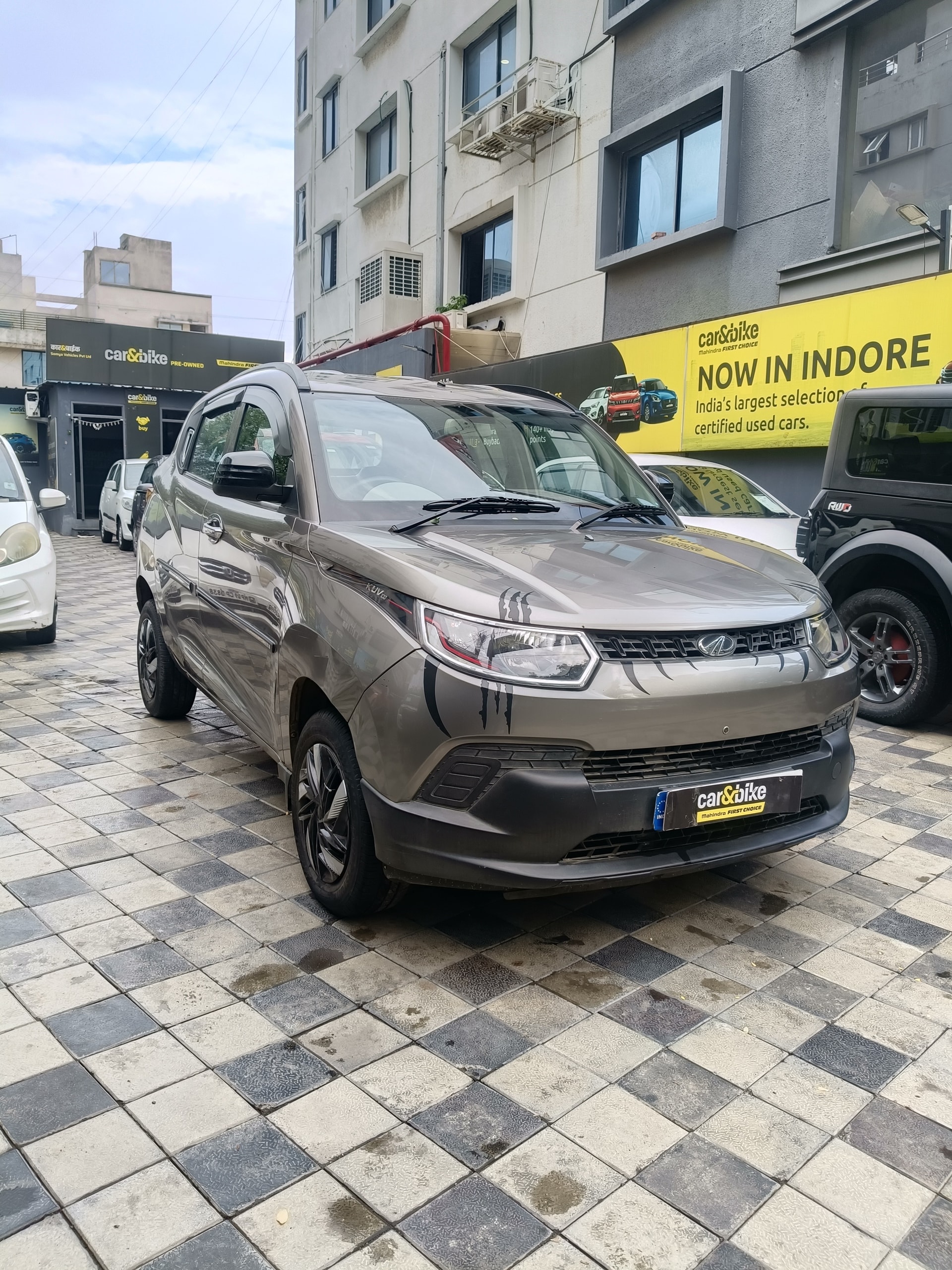 Used 2017 Mahindra KUV100 Used 2017 Mahindra KUV100