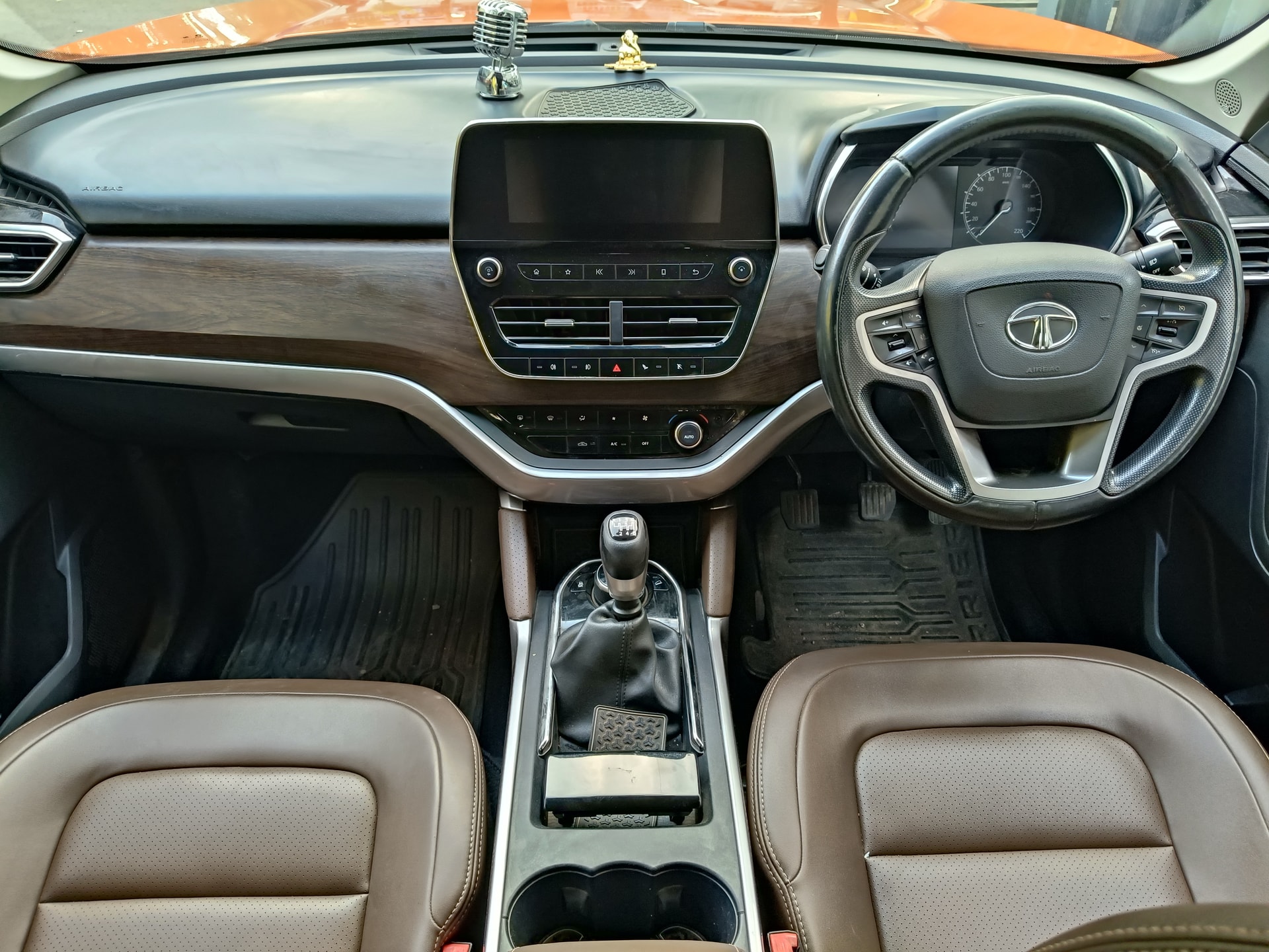 View 2019 Tata Harrier XZ Image 8 Used 2019 Tata Harrier XZ Image 8
