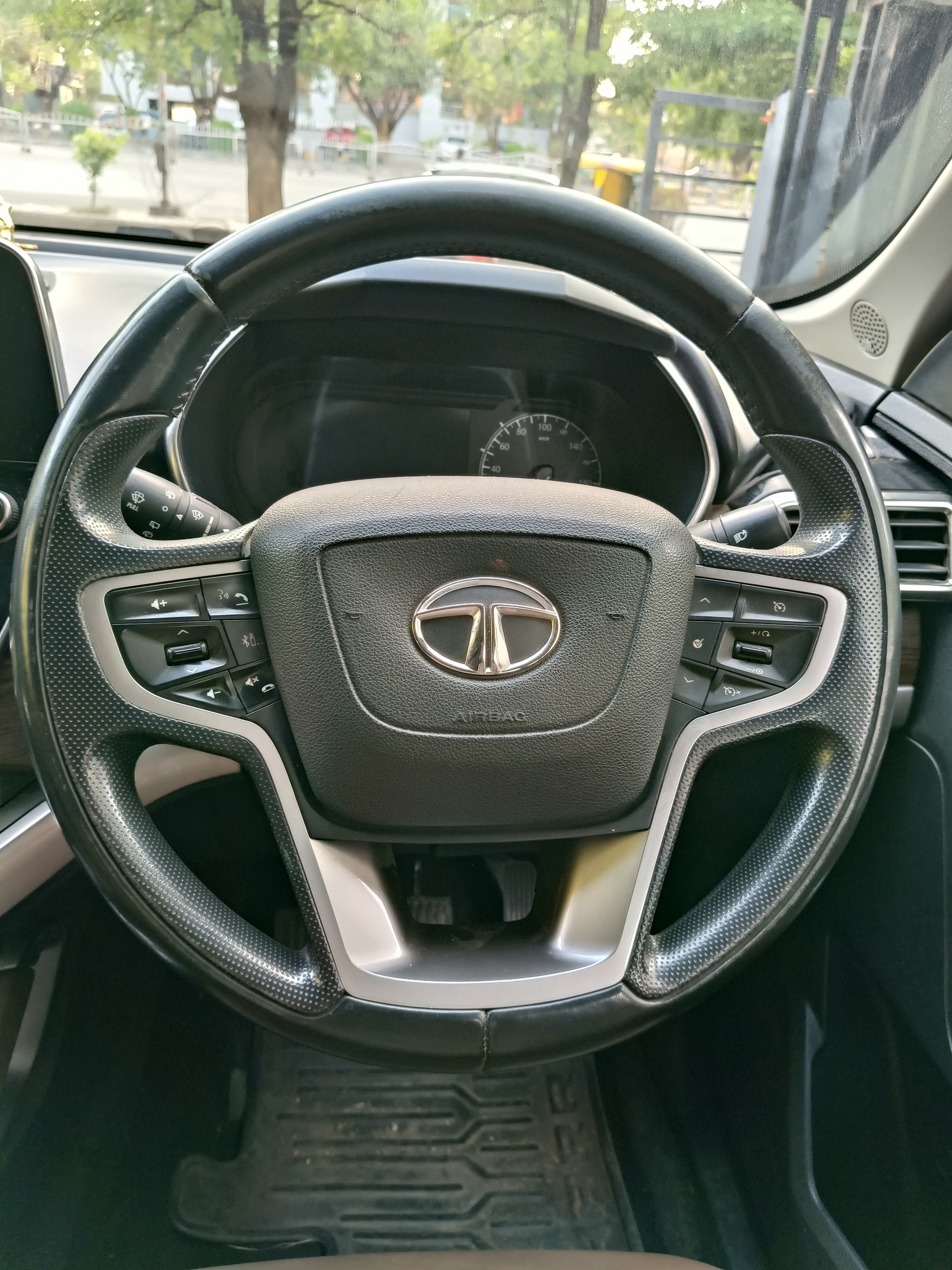 View 2019 Tata Harrier XZ Image 9 Used 2019 Tata Harrier XZ Image 9