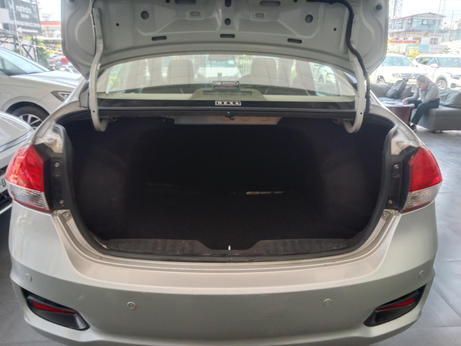 View 2017 Maruti Suzuki Ciaz Alpha Petrol BS IV Image 16 Used 2017 Maruti Suzuki Ciaz Alpha Petrol BS IV Image 16