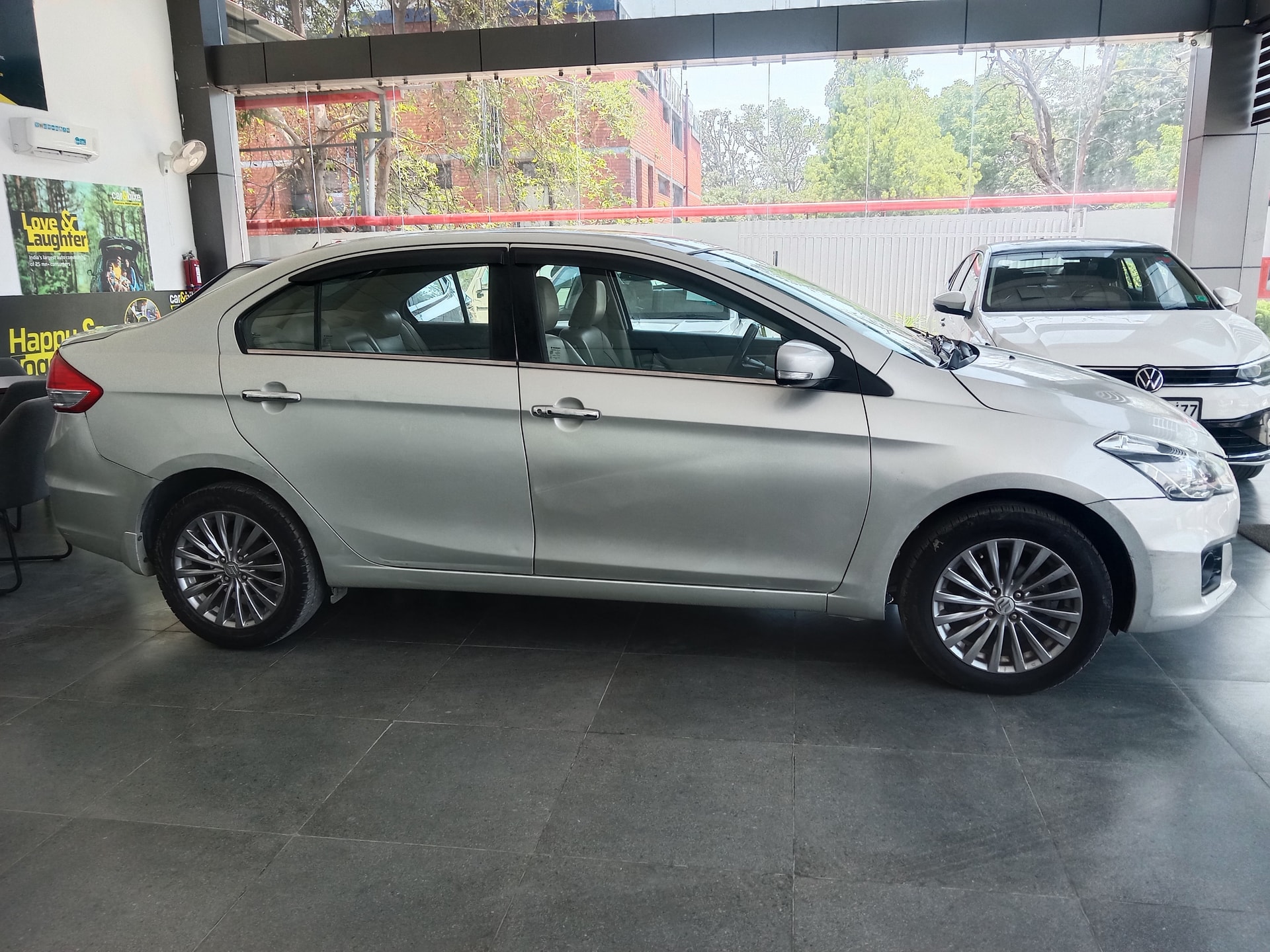 View 2017 Maruti Suzuki Ciaz Alpha Petrol BS IV Image 8 Used 2017 Maruti Suzuki Ciaz Alpha Petrol BS IV Image 8