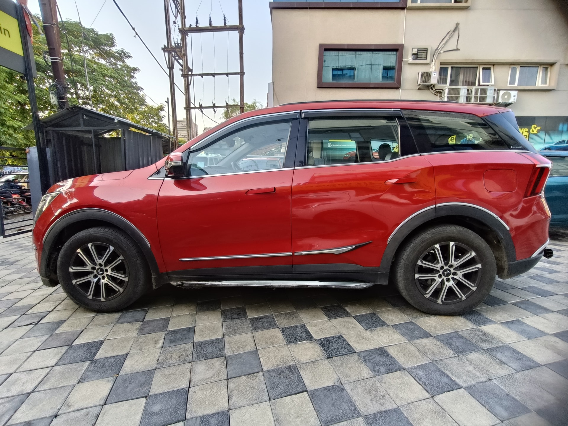 Used 2022 Mahindra XUV700 Used 2022 Mahindra XUV700