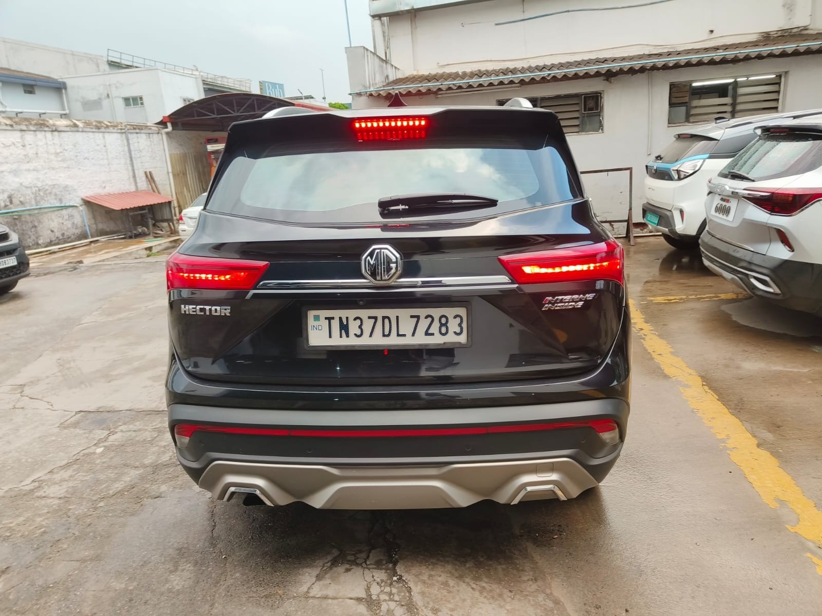 View 2022 MG Hector Sharp Diesel BS IV Image 3 Used 2022 MG Hector Sharp Diesel BS IV Image 3