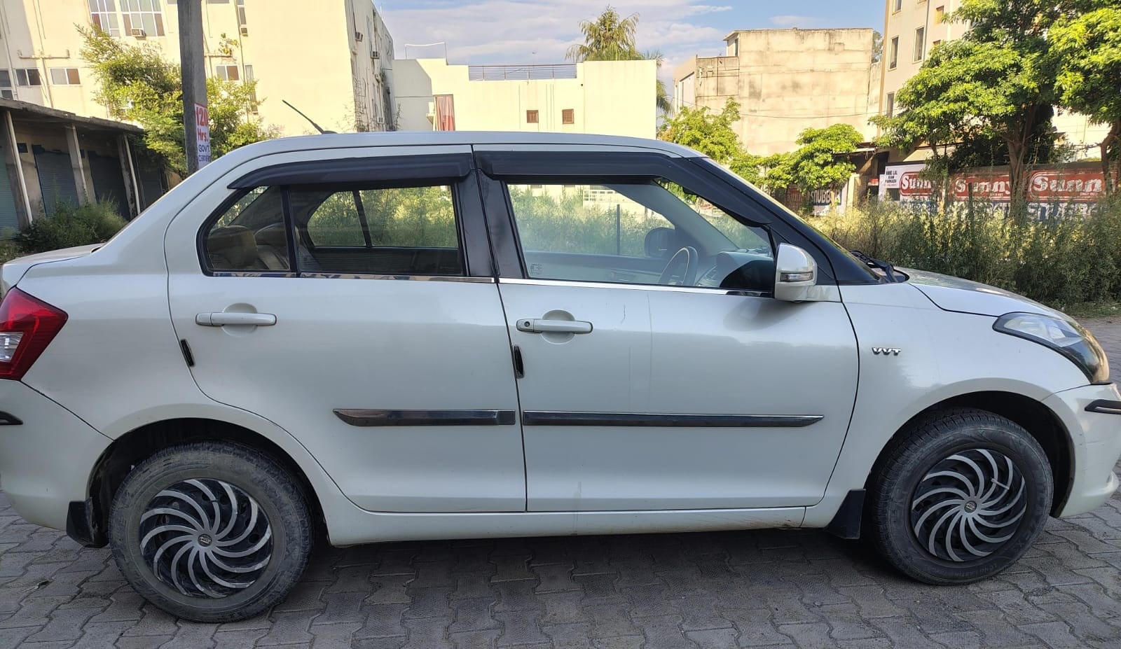 View 2017 Maruti Suzuki Swift DZire VXI Image 5 Used 2017 Maruti Suzuki Swift DZire VXI Image 5