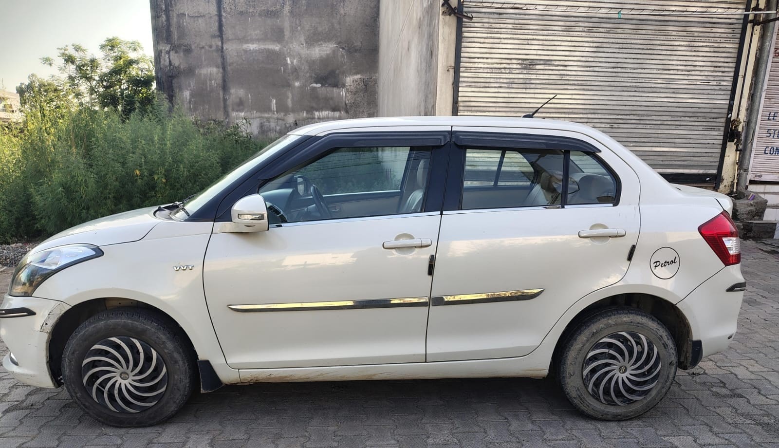View 2017 Maruti Suzuki Swift DZire VXI Image 4 Used 2017 Maruti Suzuki Swift DZire VXI Image 4