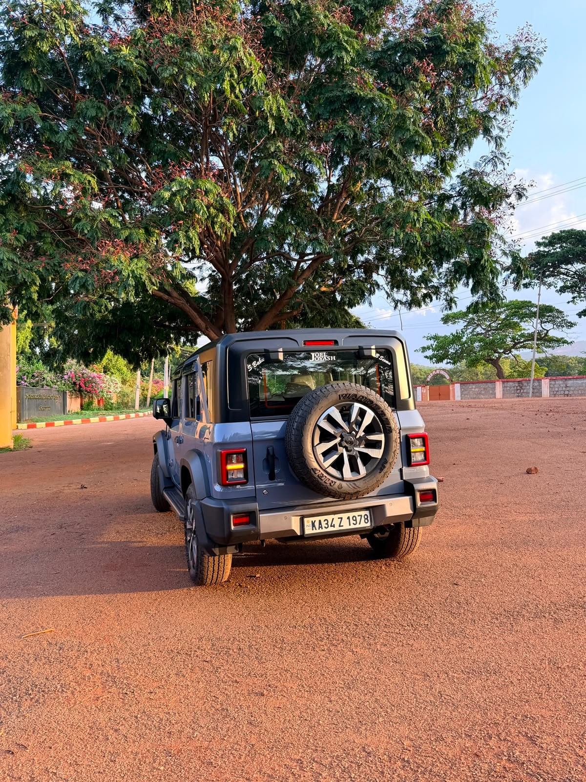 View 2024 Mahindra Thar Roxx AX7L Diesel 2WD MT Image 4 Used 2024 Mahindra Thar Roxx AX7L Diesel 2WD MT Image 4