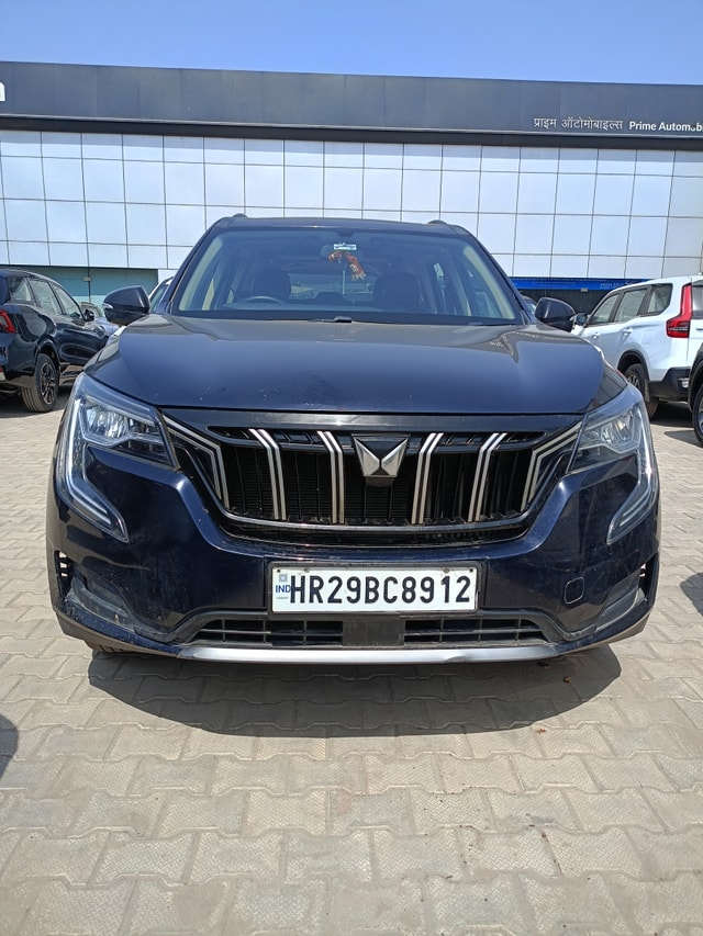 View Mahindra XUV700 Image 3 Used Mahindra XUV700 Image 3