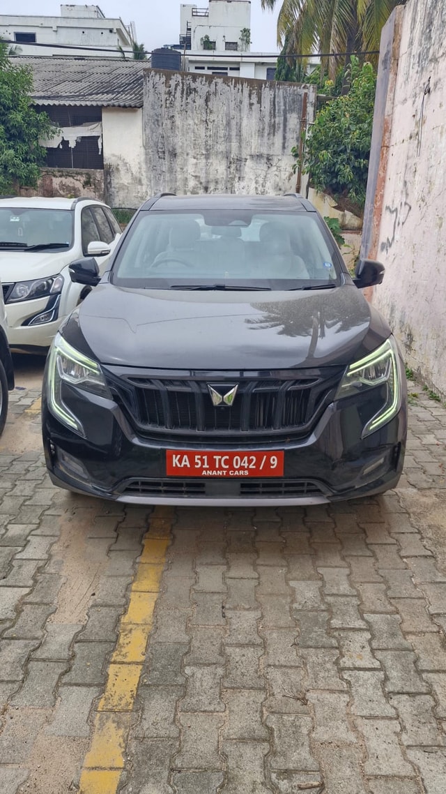 View Mahindra XUV700 Image 2 Used Mahindra XUV700 Image 2