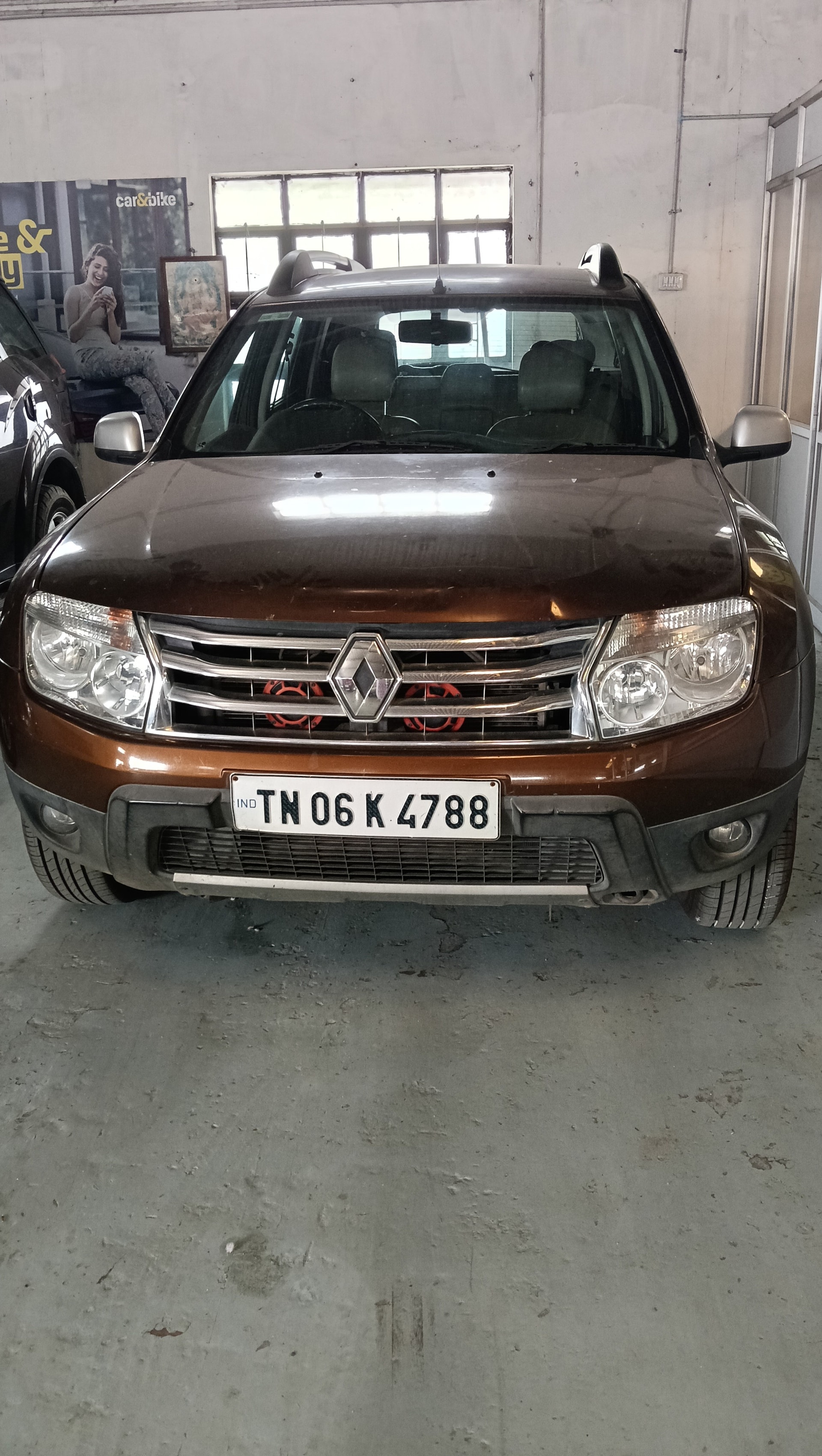 View 2013 Renault Duster RxL Diesel 110 PS AWD Image 2 Used 2013 Renault Duster RxL Diesel 110 PS AWD Image 2