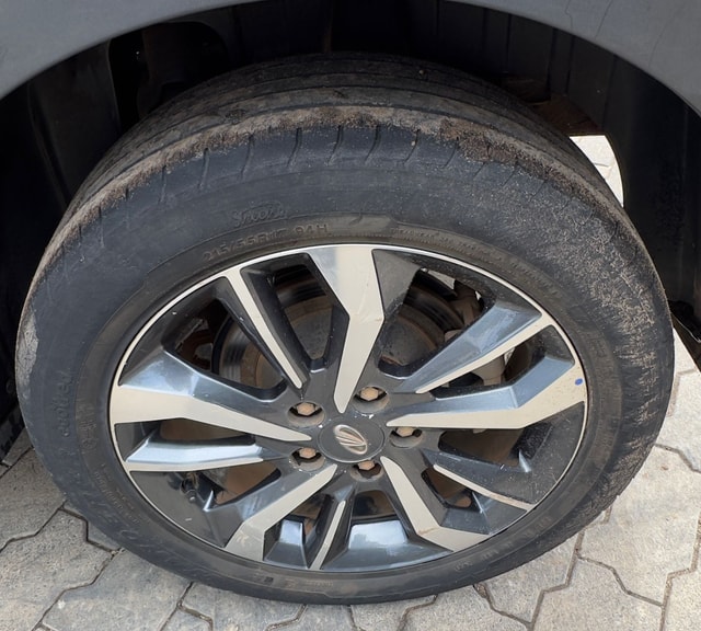 View Mahindra XUV300 Image 16 Used Mahindra XUV300 Image 16