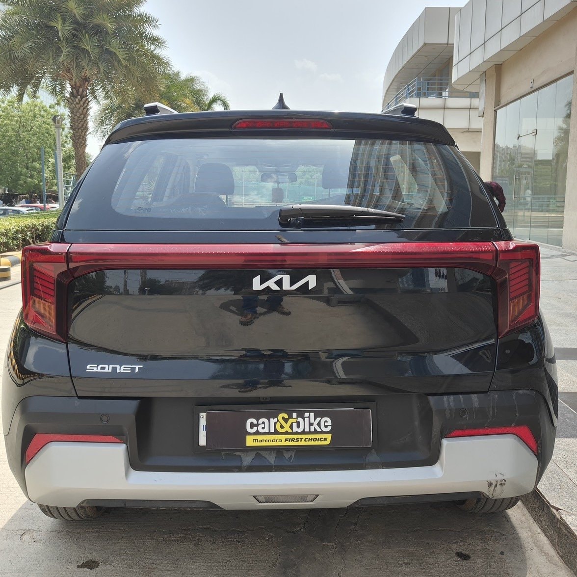 View 2025 Kia Sonet HTE Petrol Image 3 Used 2025 Kia Sonet HTE Petrol Image 3